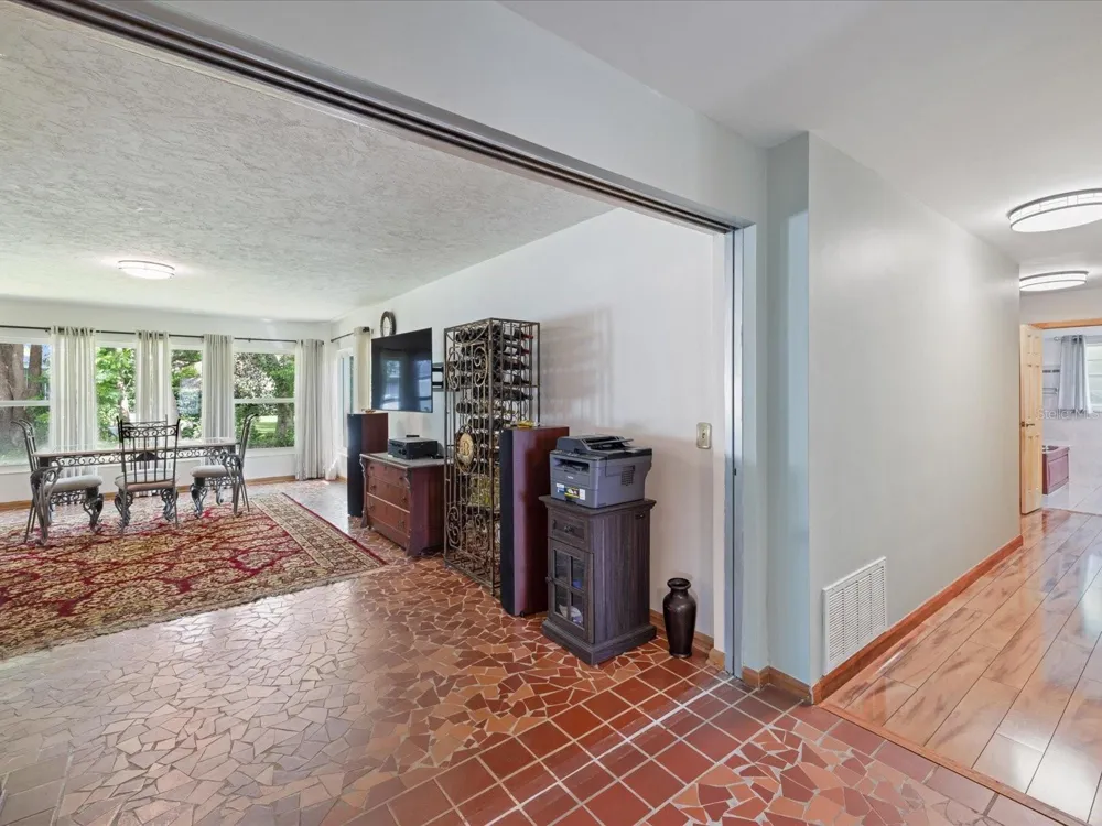 2100 MCKINLEY STREET Clearwater, FL 33765