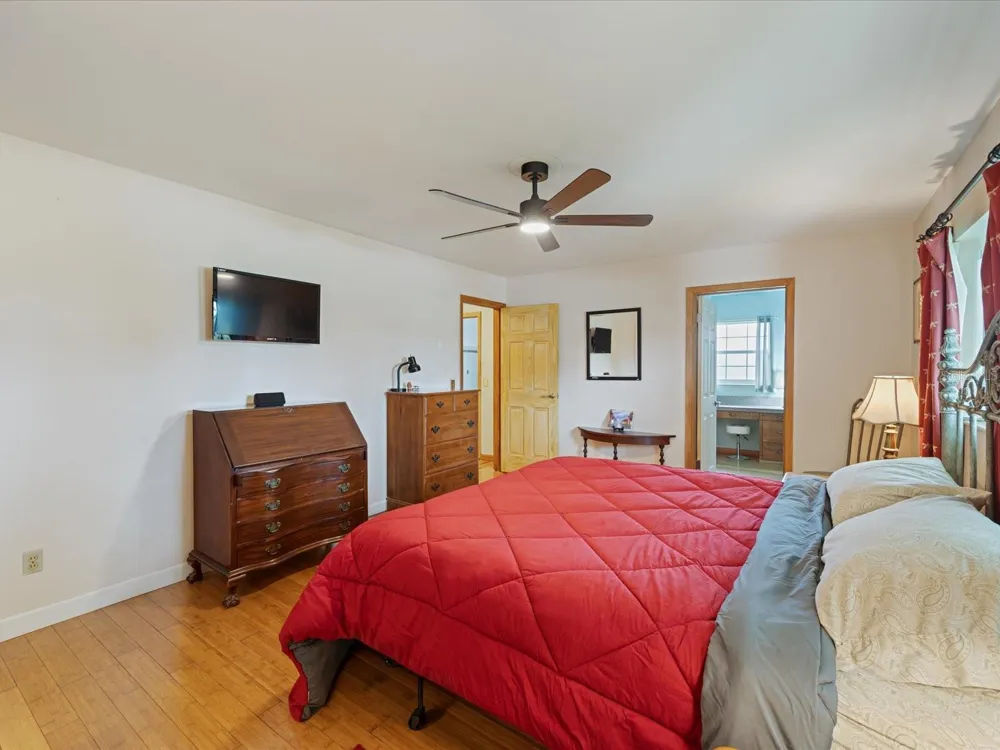 2100 MCKINLEY STREET Clearwater, FL 33765