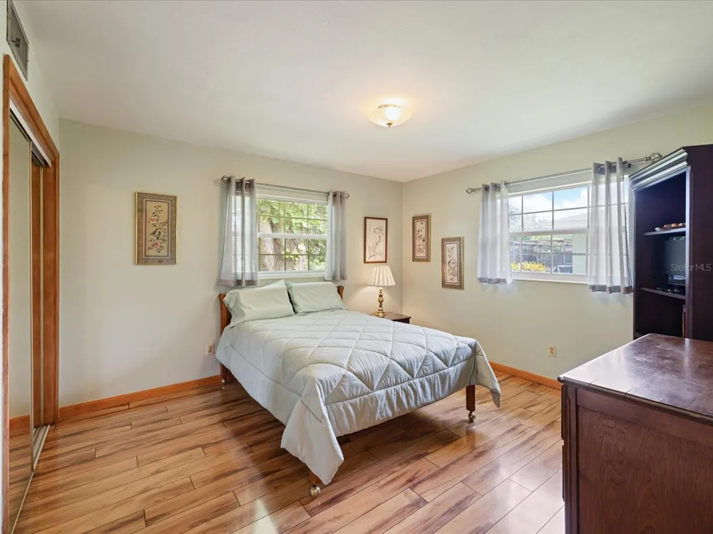 2100 MCKINLEY STREET Clearwater, FL 33765