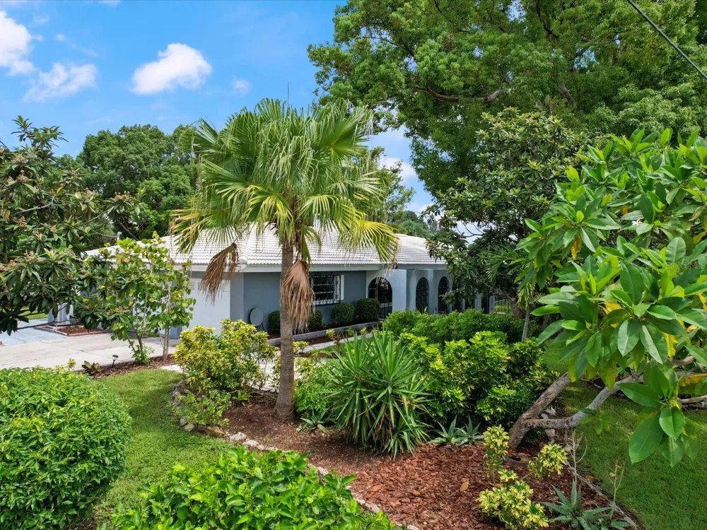 2100 MCKINLEY STREET Clearwater, FL 33765