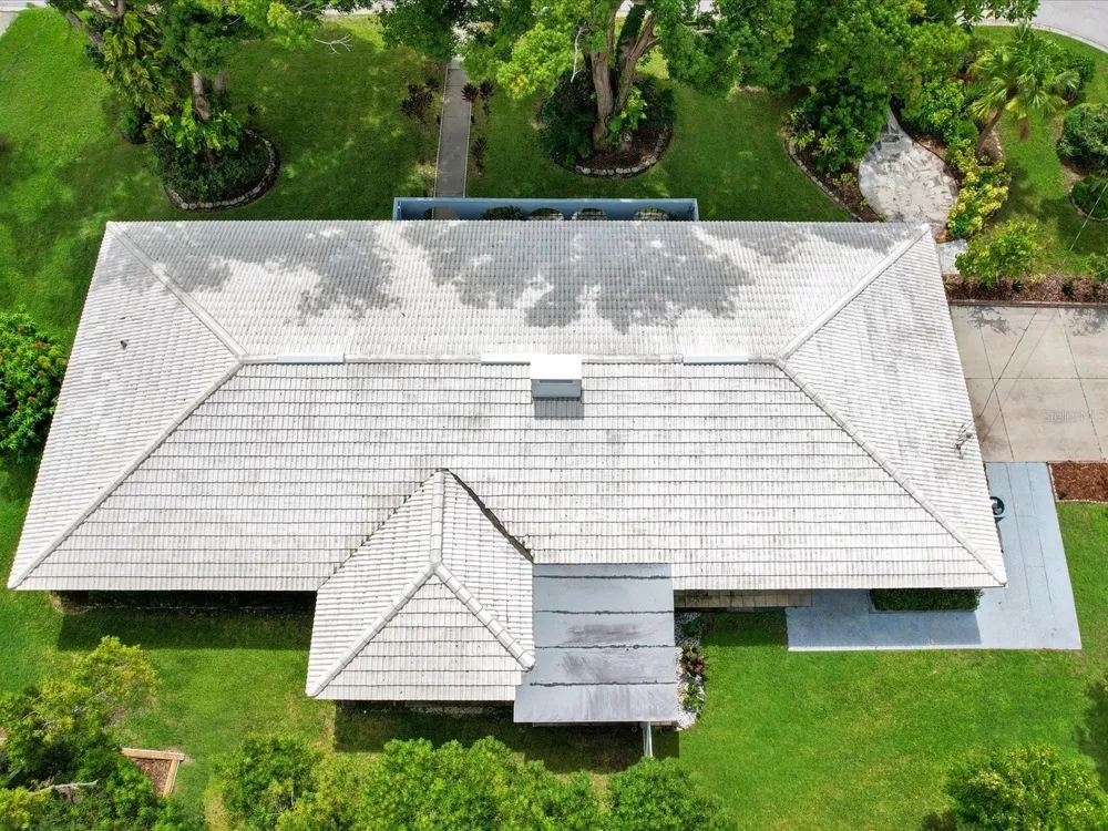 2100 MCKINLEY STREET Clearwater, FL 33765