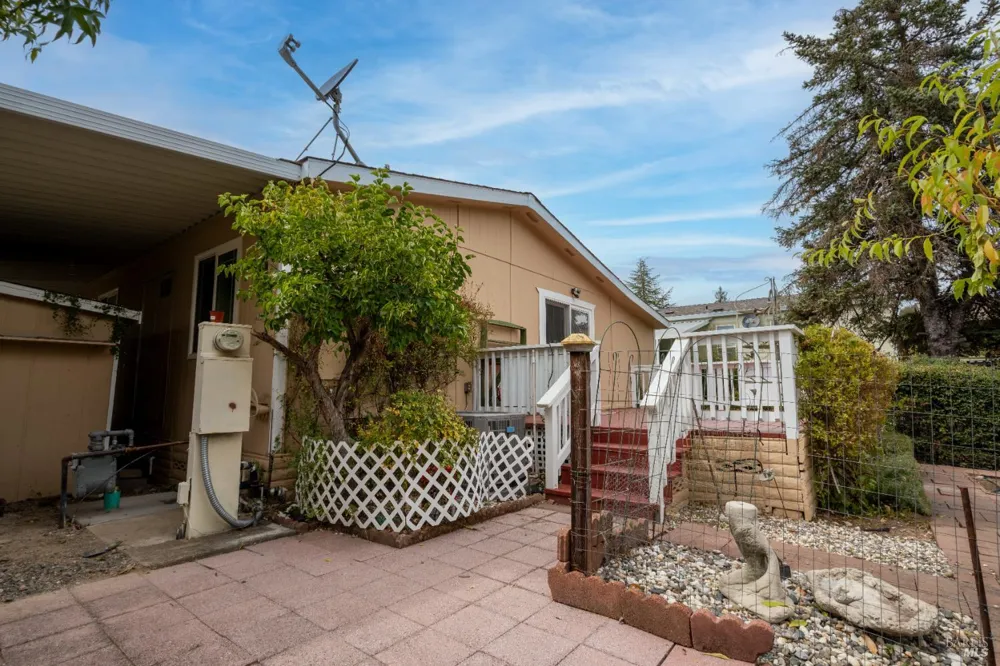 8 Cabana Court Ukiah, CA 95482