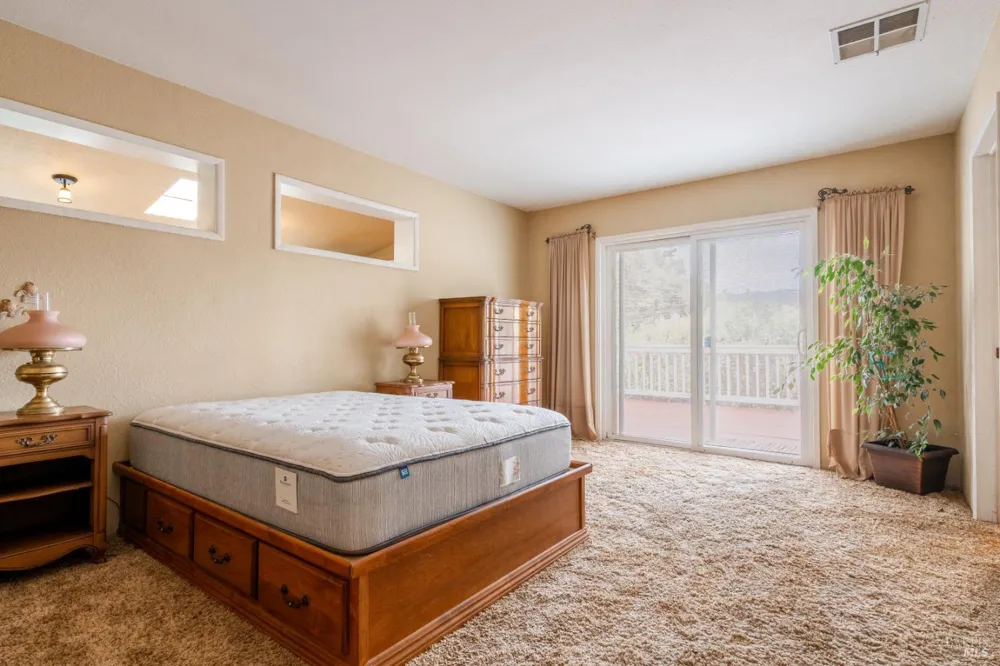 8 Cabana Court Ukiah, CA 95482