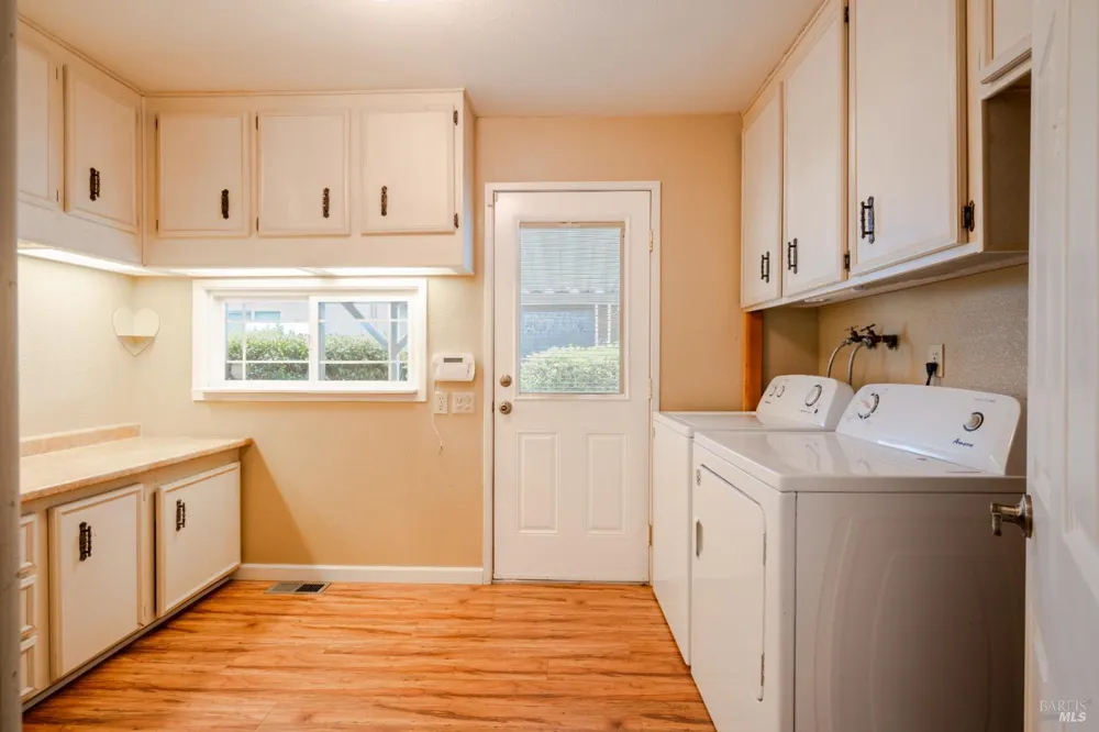 8 Cabana Court Ukiah, CA 95482