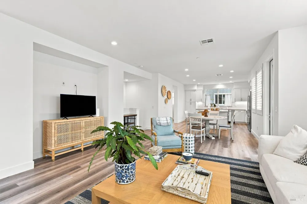 659 Semillon Lane Santa Rosa, CA 95403