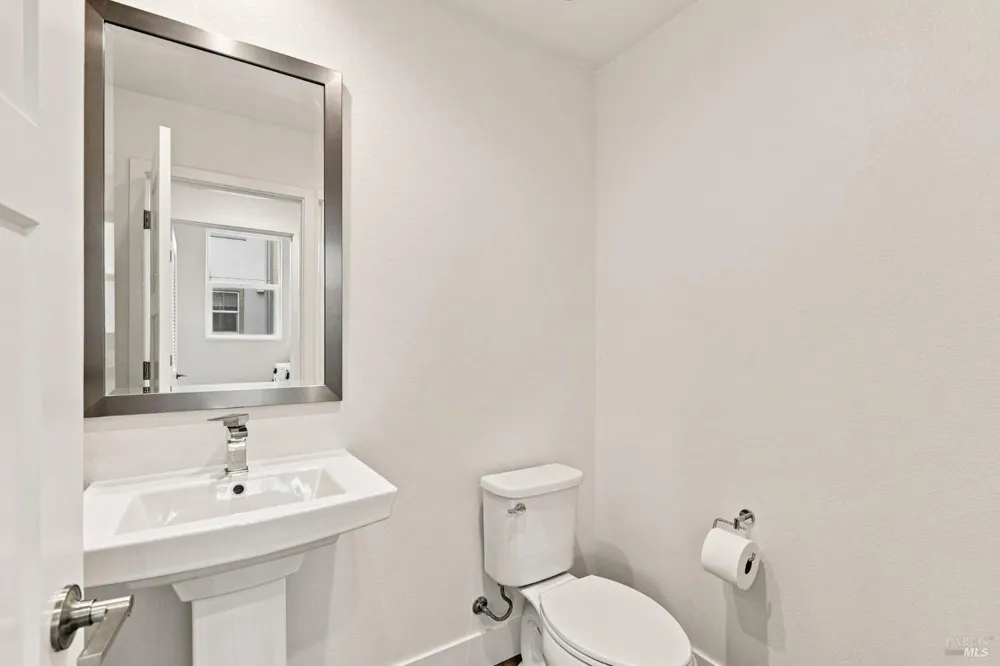 659 Semillon Lane Santa Rosa, CA 95403