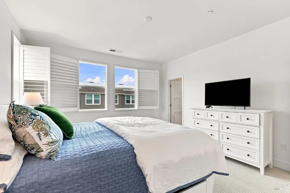 659 Semillon Lane Santa Rosa, CA 95403