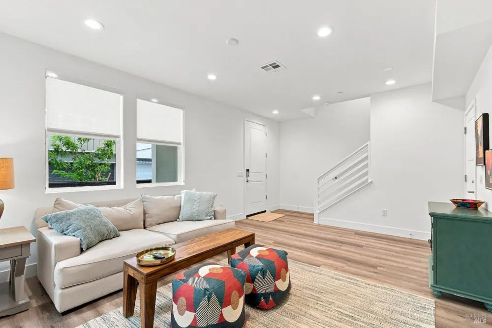 659 Semillon Lane Santa Rosa, CA 95403