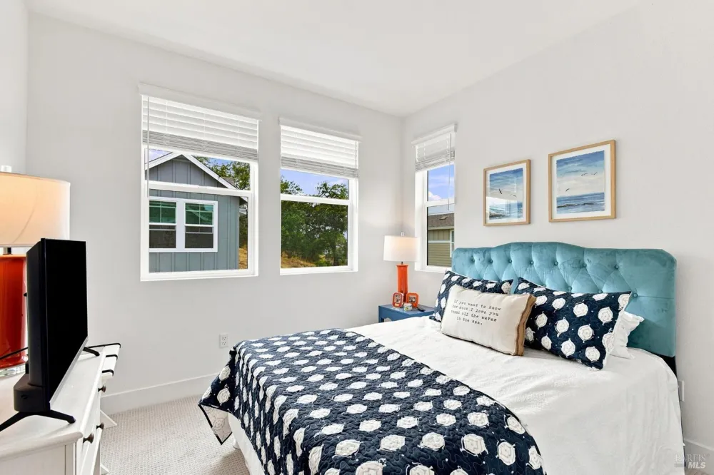 659 Semillon Lane Santa Rosa, CA 95403