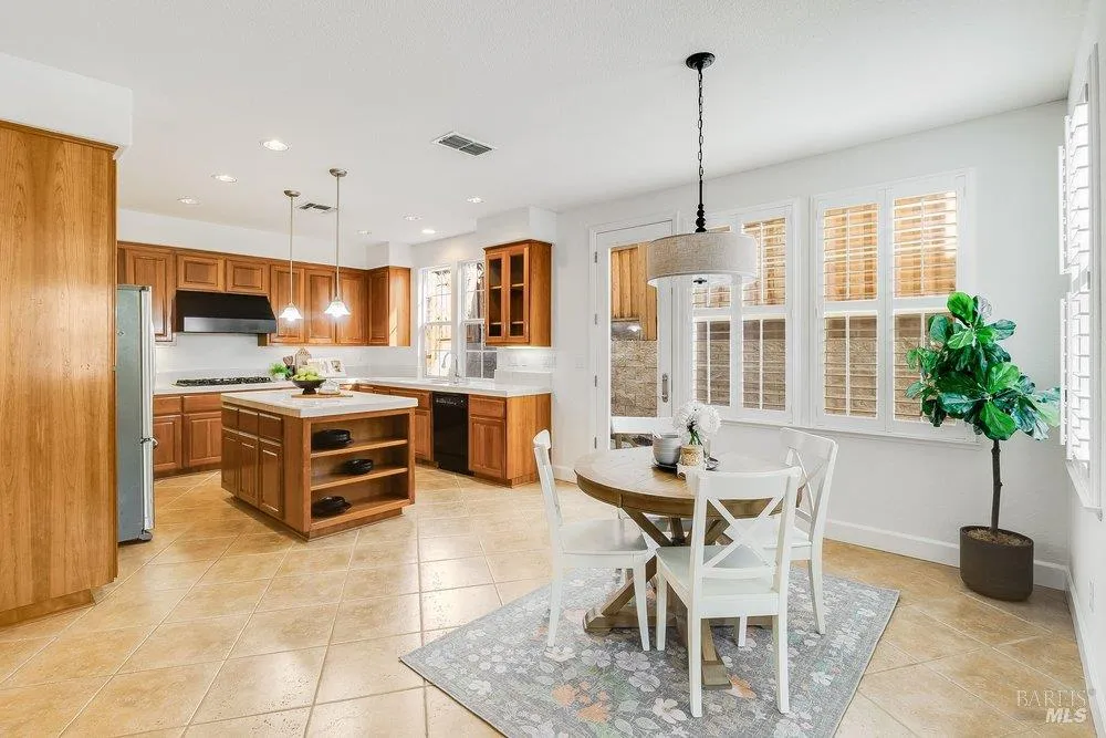 6375 Newhaven Lane Vallejo, CA 94591