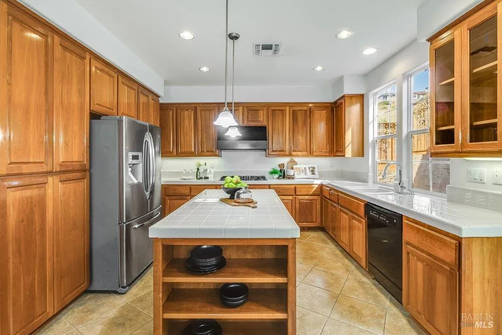 6375 Newhaven Lane Vallejo, CA 94591