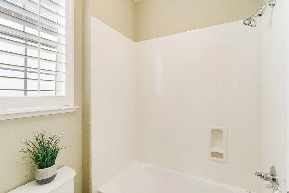 6375 Newhaven Lane Vallejo, CA 94591