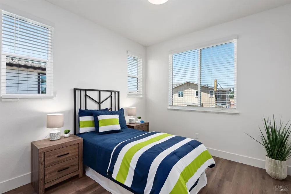 1134 Comiskey Way Santa Rosa, CA 95407