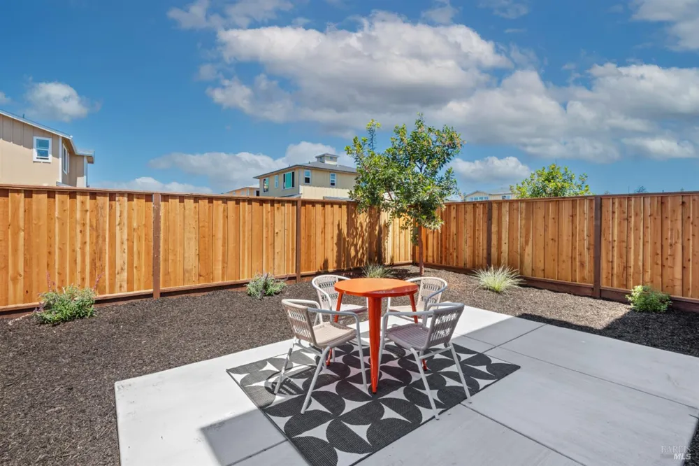 1134 Comiskey Way Santa Rosa, CA 95407