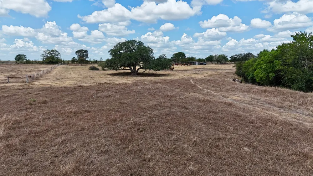 3 County Road 366 Shiner, TX 77984