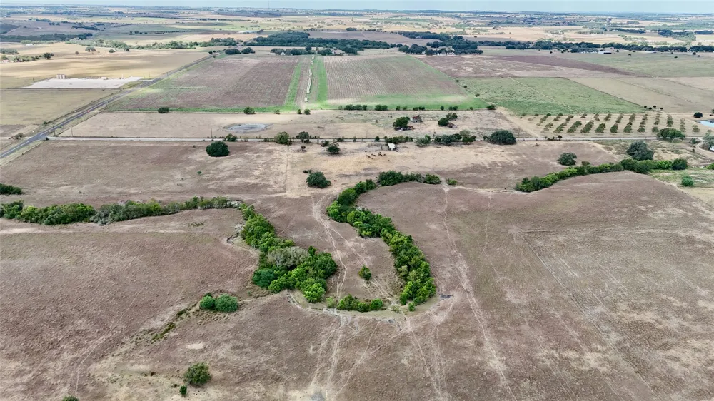 3 County Road 366 Shiner, TX 77984