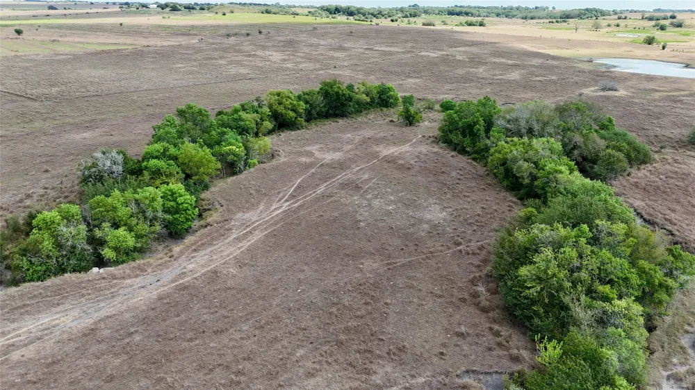 3 County Road 366 Shiner, TX 77984