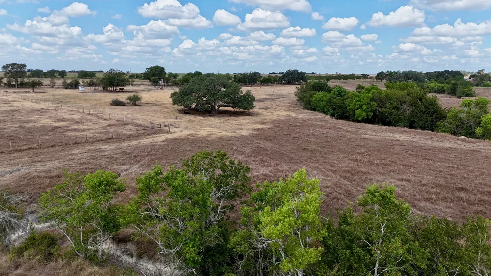 3 County Road 366 Shiner, TX 77984