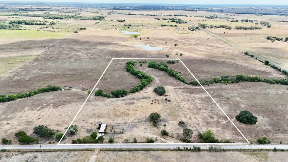3 County Road 366 Shiner, TX 77984