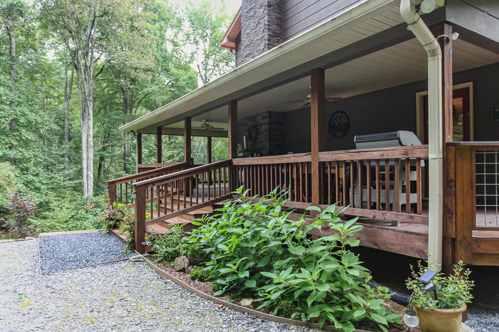 Wilderness Drive Hayesville, NC 28904