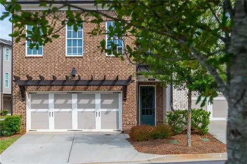 5054 Sealy Circle