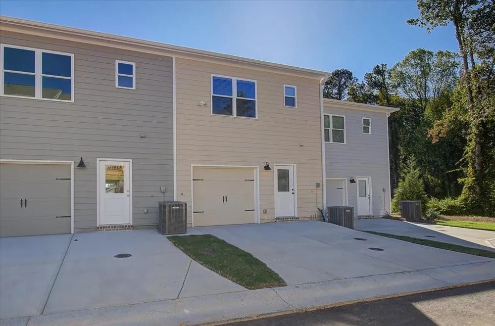 4607 Larkfield Way Powder Springs, GA 30127