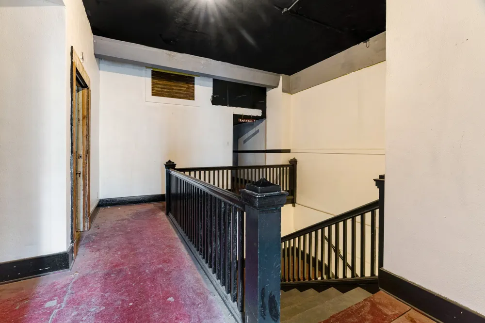 4 PLAZA Paris, TX 75460