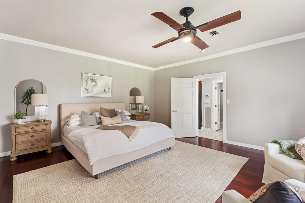 718 Garden Oaks Boulevard Houston, TX 77018