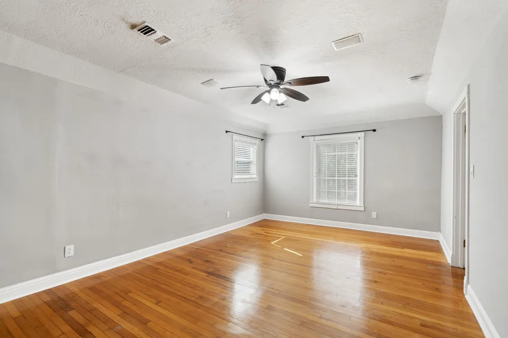 718 Garden Oaks Boulevard Houston, TX 77018