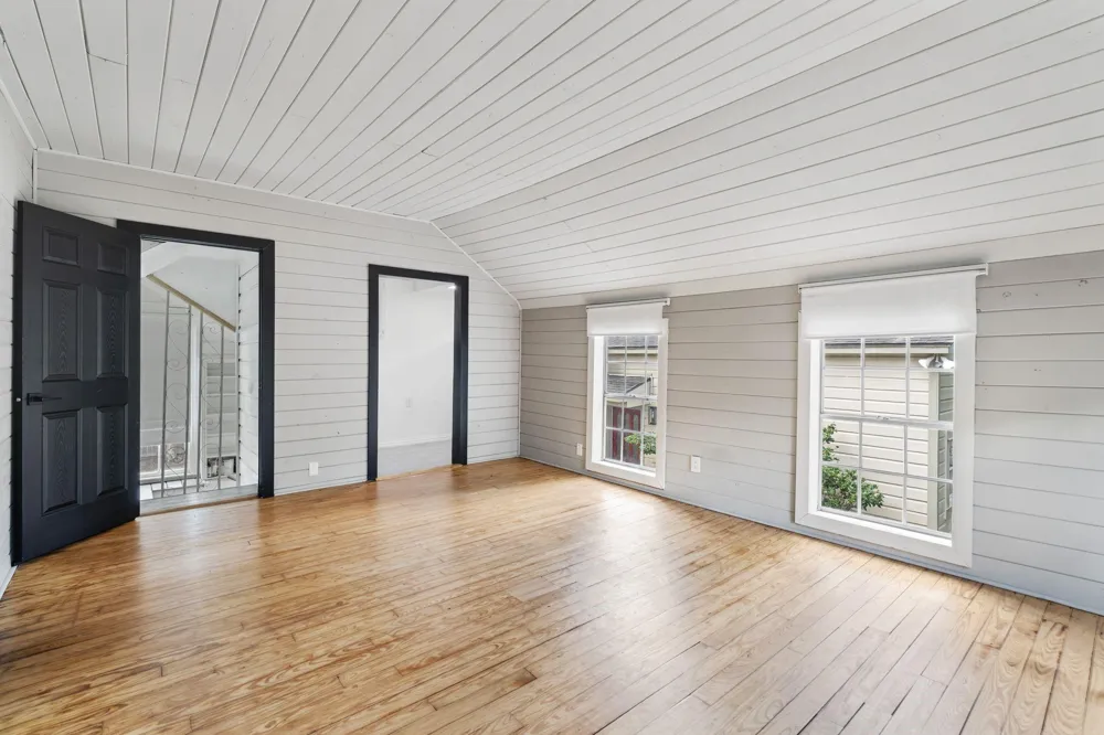 718 Garden Oaks Boulevard Houston, TX 77018