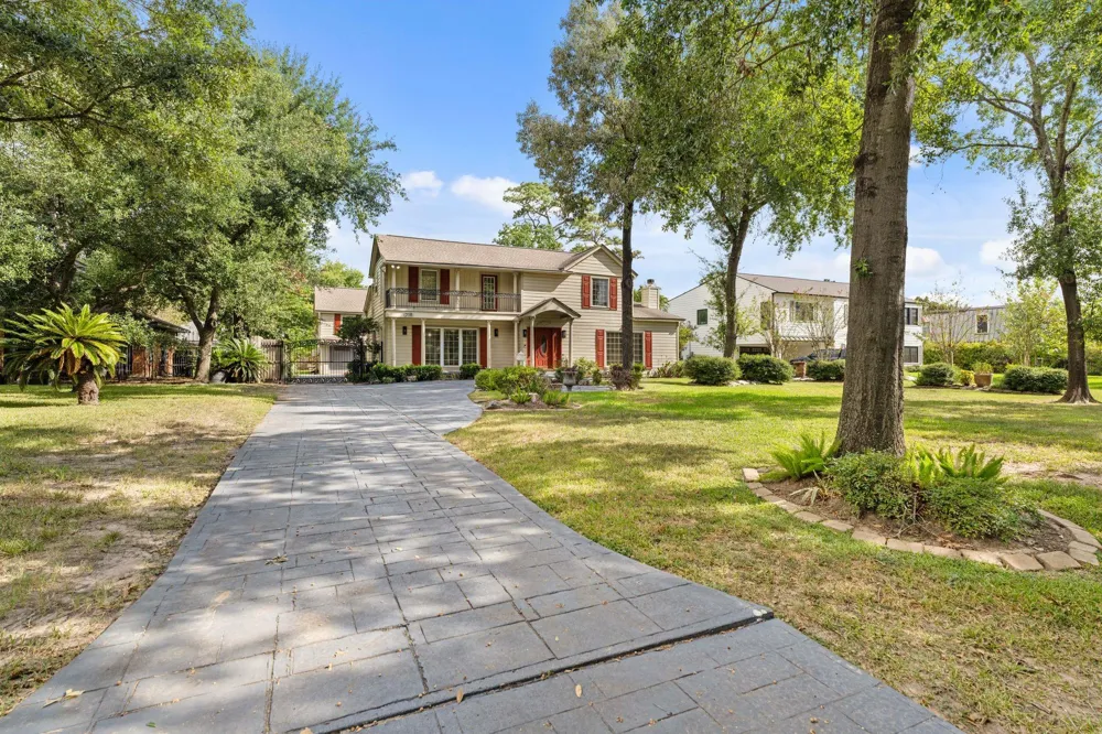 718 Garden Oaks Boulevard Houston, TX 77018