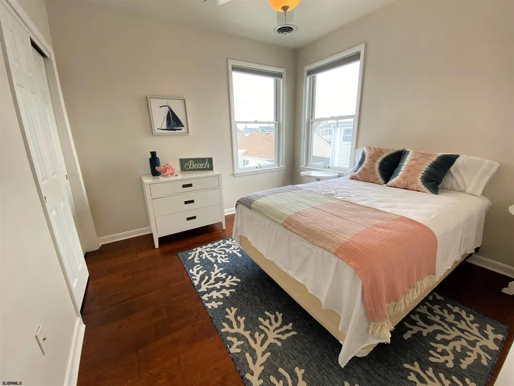 115 N Jasper Ave Margate, NJ 08402