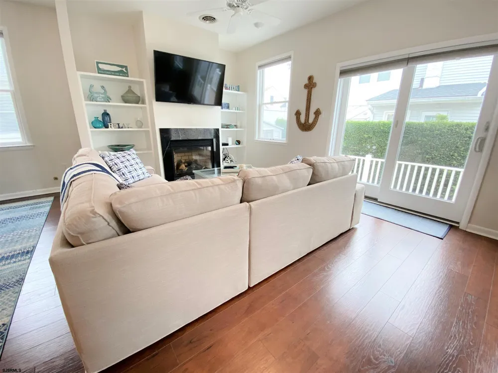 115 N Jasper Ave Margate, NJ 08402