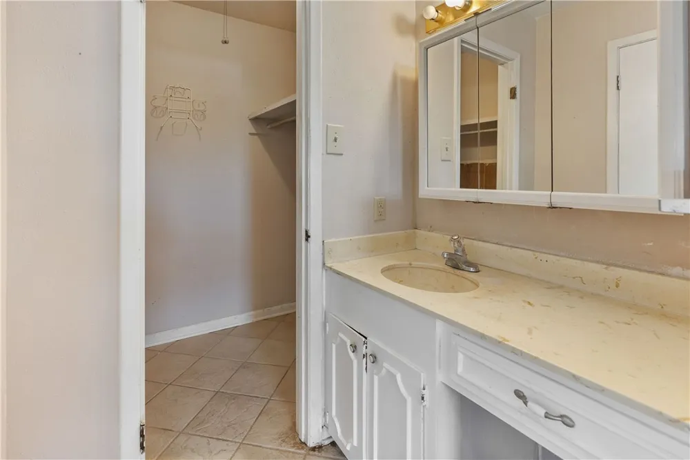 213 Blanco Drive Portland, TX 78374