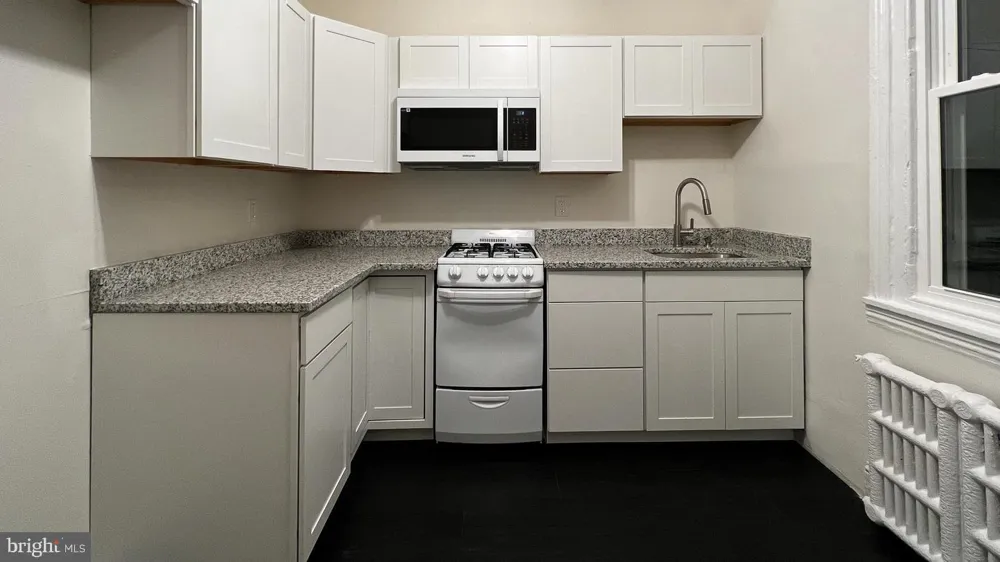 7827 MONTGOMERY AVENUE #ONE BEDROOM 1E Elkins Park, PA 19027