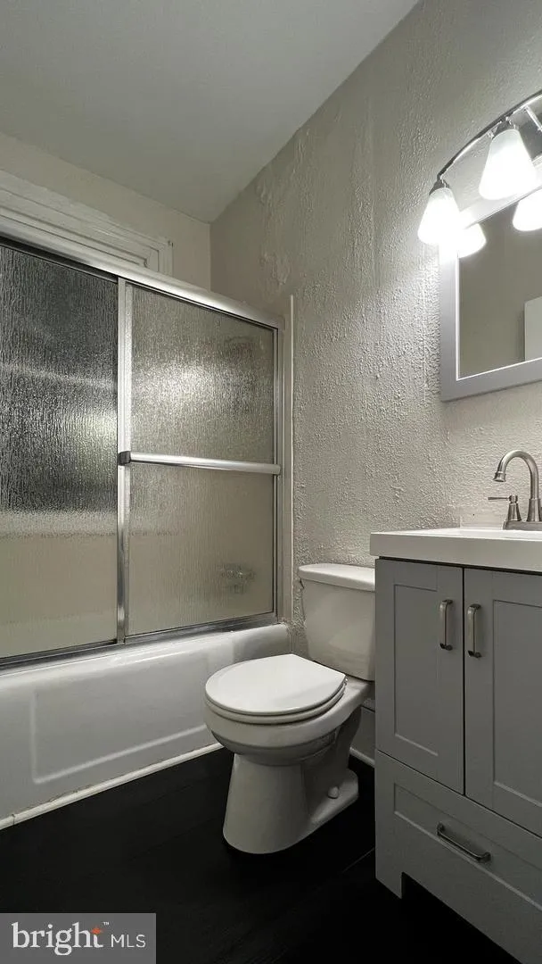 7827 MONTGOMERY AVENUE #ONE BEDROOM 1E Elkins Park, PA 19027