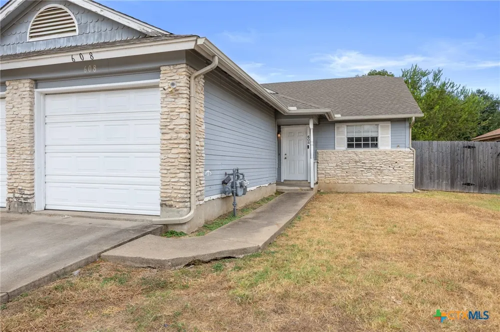 608 Greenlawn Boulevard Round Rock, TX 78664