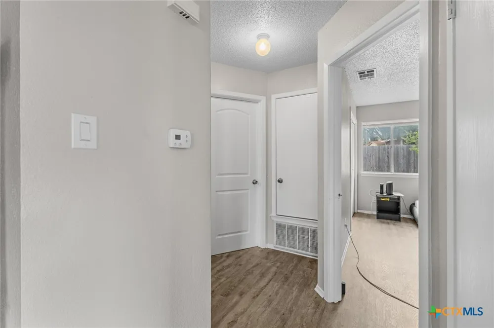 608 Greenlawn Boulevard Round Rock, TX 78664