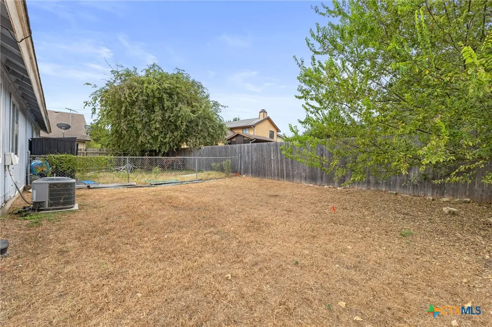 608 Greenlawn Boulevard Round Rock, TX 78664