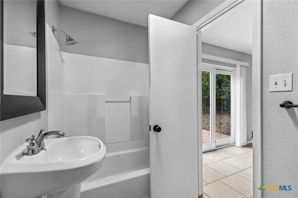 803 Judy Drive Georgetown, TX 78628