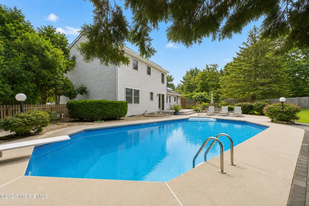 604 Meadow Run Brick, NJ 08724