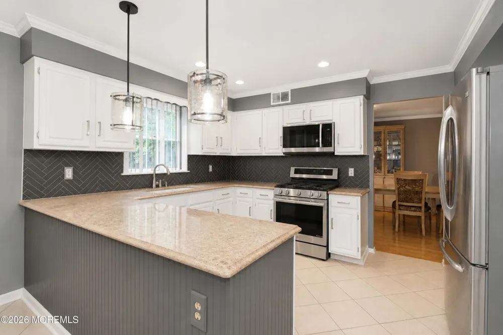 604 Meadow Run Brick, NJ 08724