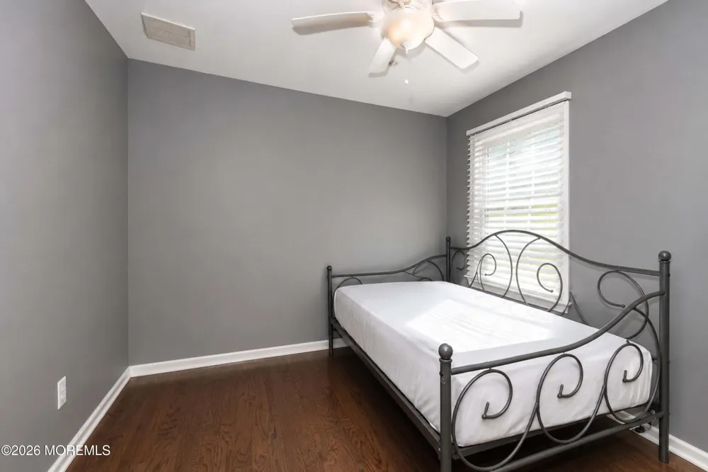 604 Meadow Run Brick, NJ 08724
