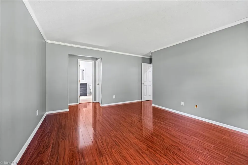 7508 meadowgreen Court Tobaccoville, NC 27050