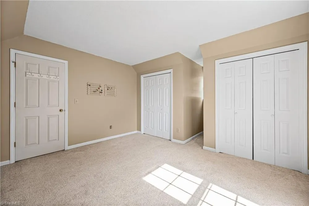 7508 meadowgreen Court Tobaccoville, NC 27050