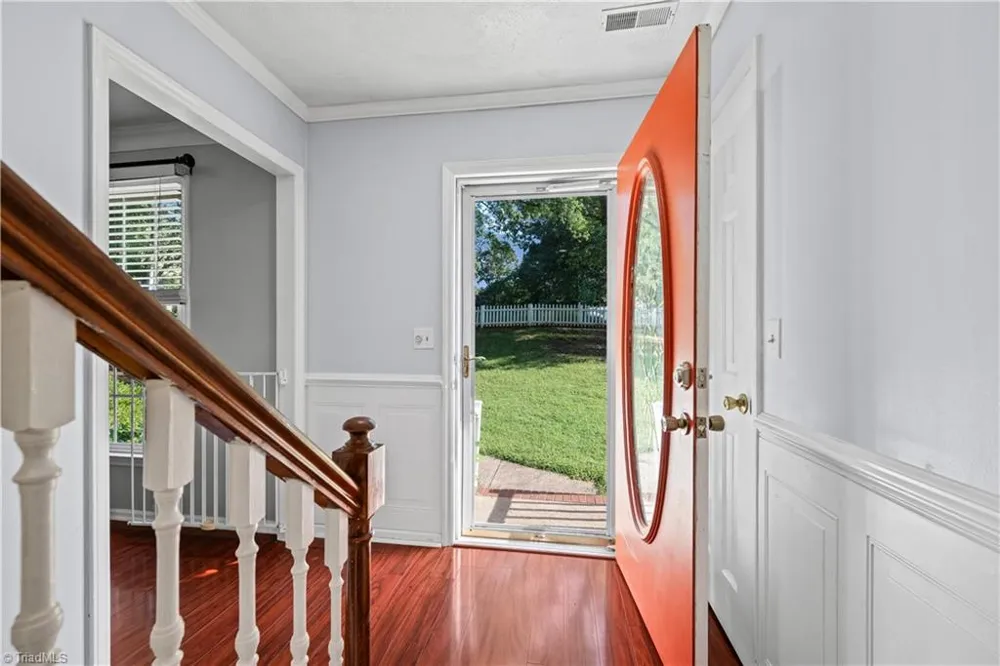 7508 meadowgreen Court Tobaccoville, NC 27050