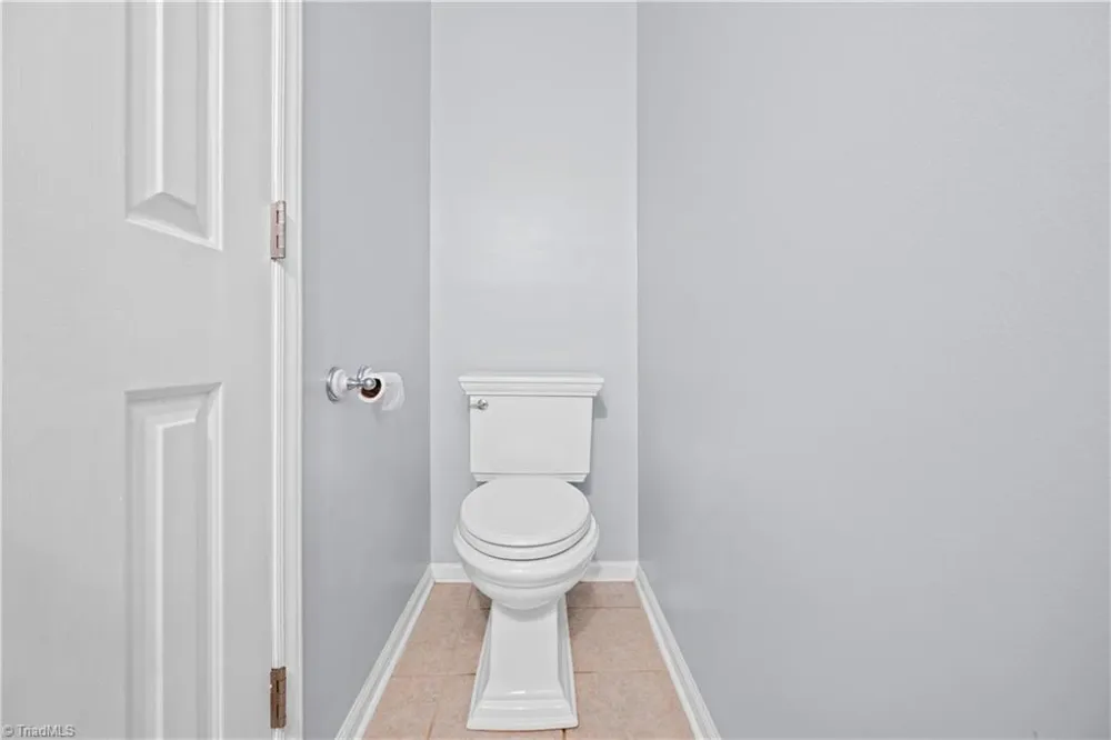 7508 meadowgreen Court Tobaccoville, NC 27050