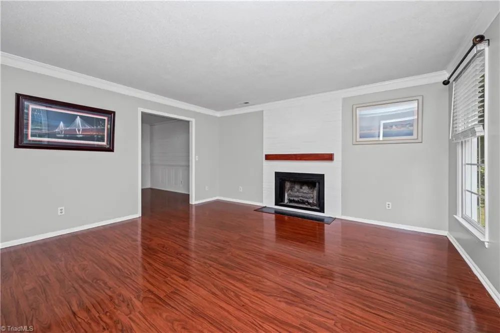 7508 meadowgreen Court Tobaccoville, NC 27050