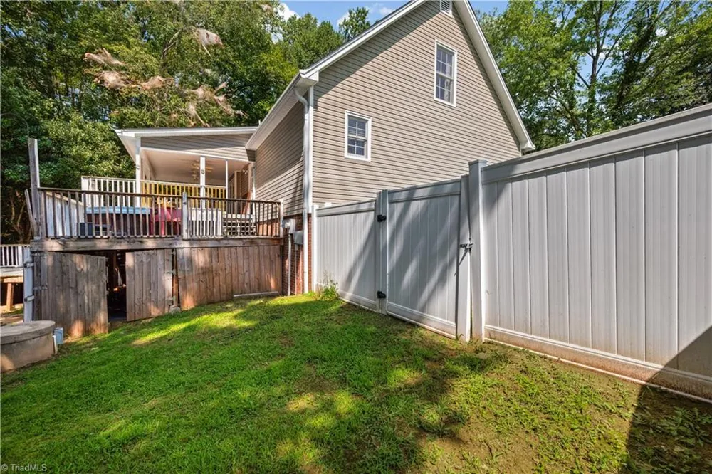 7508 meadowgreen Court Tobaccoville, NC 27050