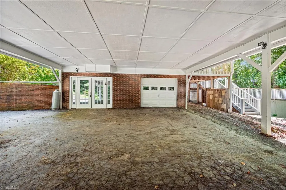 7508 meadowgreen Court Tobaccoville, NC 27050